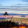 Washington Dulles International Airport am Abend, Virginia - Credit: MWAA