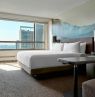 Zimmer mit King Bett, Calgary Marriott Downtown Hotel, Calgary, Alberta - Credit: Calgary Marriott Downtown Hotel
