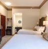 Zimmer 2 Queen, Andrew Pinkney Inn, Charleston, South Carolina Credit - Expedia