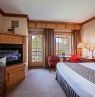 Zimmer 1 King, Crowne Plaza Lake Placid, Lake Placid Credit - Expedia
