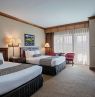 Zimmer 2 Queen, Crowne Plaza Lake Placid, Lake Placid Credit - Expedia