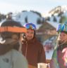 Personen in Skikleidung, Sunshine Village, Banff, Alberta - Credit: Reuben Krabbe & Ski Big 3