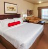 Zimmer 1 King, Ramada by Wyndham Drumheller Hotel & Suites, Dumbheller, Alberta Credit - Expedia