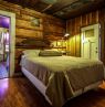 Zimmer mit 1 King Bett, Shack Up Inn, Clarksdale, MS Credit: Shack Up Inn