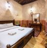 Zimmer 1 King, Antique Inn, Nizwa - Credit: Antique Inn