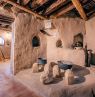 Historischer Raum, Antique Inn, Nizwa - Credit: Antique Inn