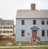 Paare vor einem Haus, Portsmouth, New Hampshire - Credit: NH Division of Travel and Tourism Development