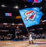 Thunder Flagge bei Basketball Game, Paycom Arena, Oklahoma City - Credit: Oklahoma City