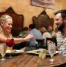 Paar beim Essen, Green Door on 8th, Dade City - Credit: Roundhouse Creative, Florida's Sports Coast