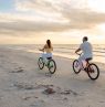 Fahrräder am Strand, Gulfside Resorts, Indian Rocks Beach - Credit: Visit St. Pete-Clearwater