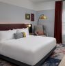 Zimmerbeispiel mit King Bett, Hotel Indigo West Chester - Credit: Hotel Indigo West Chester