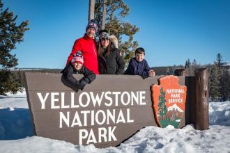 WY/Jackson/Yellowstone Snowmobile Tour - Schild